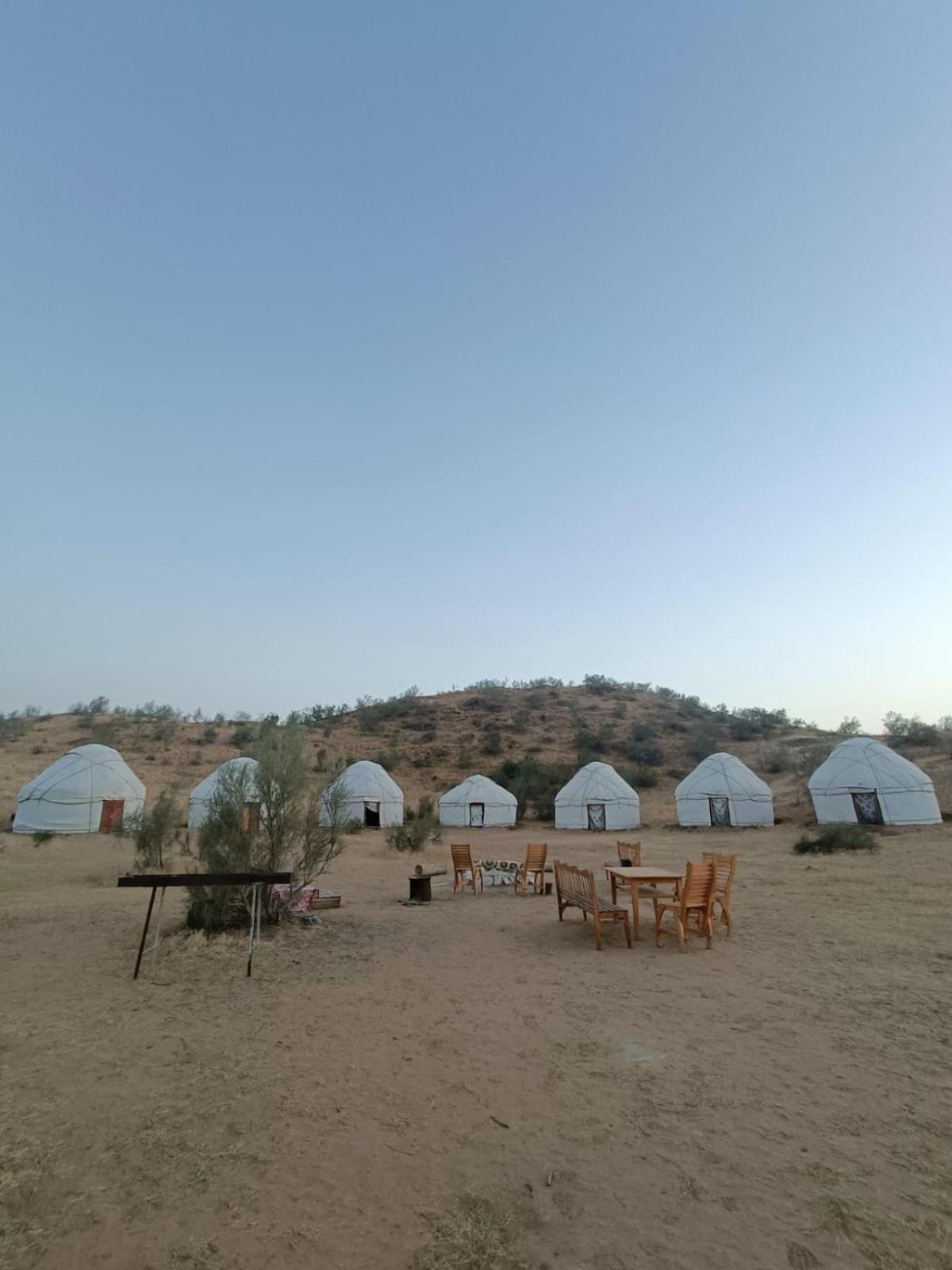 Kyzylkum Nights Camp & Family Yurt Hotel Nurota Exterior foto